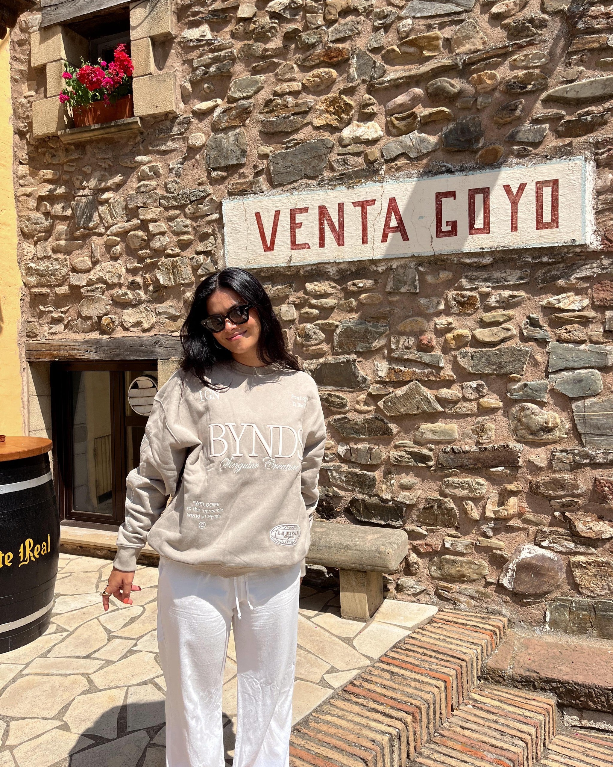 BYNDS · mansilla-earth-sweatshirt · lifestyle