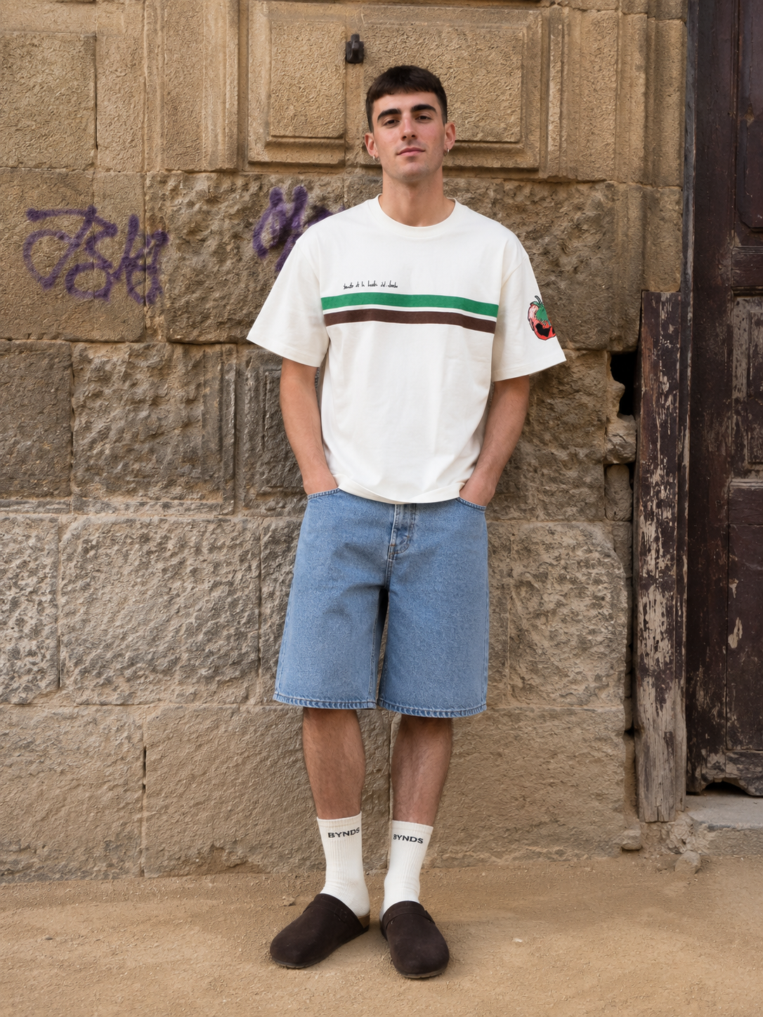 Look BYNDS · bynds-fronton-tshirt