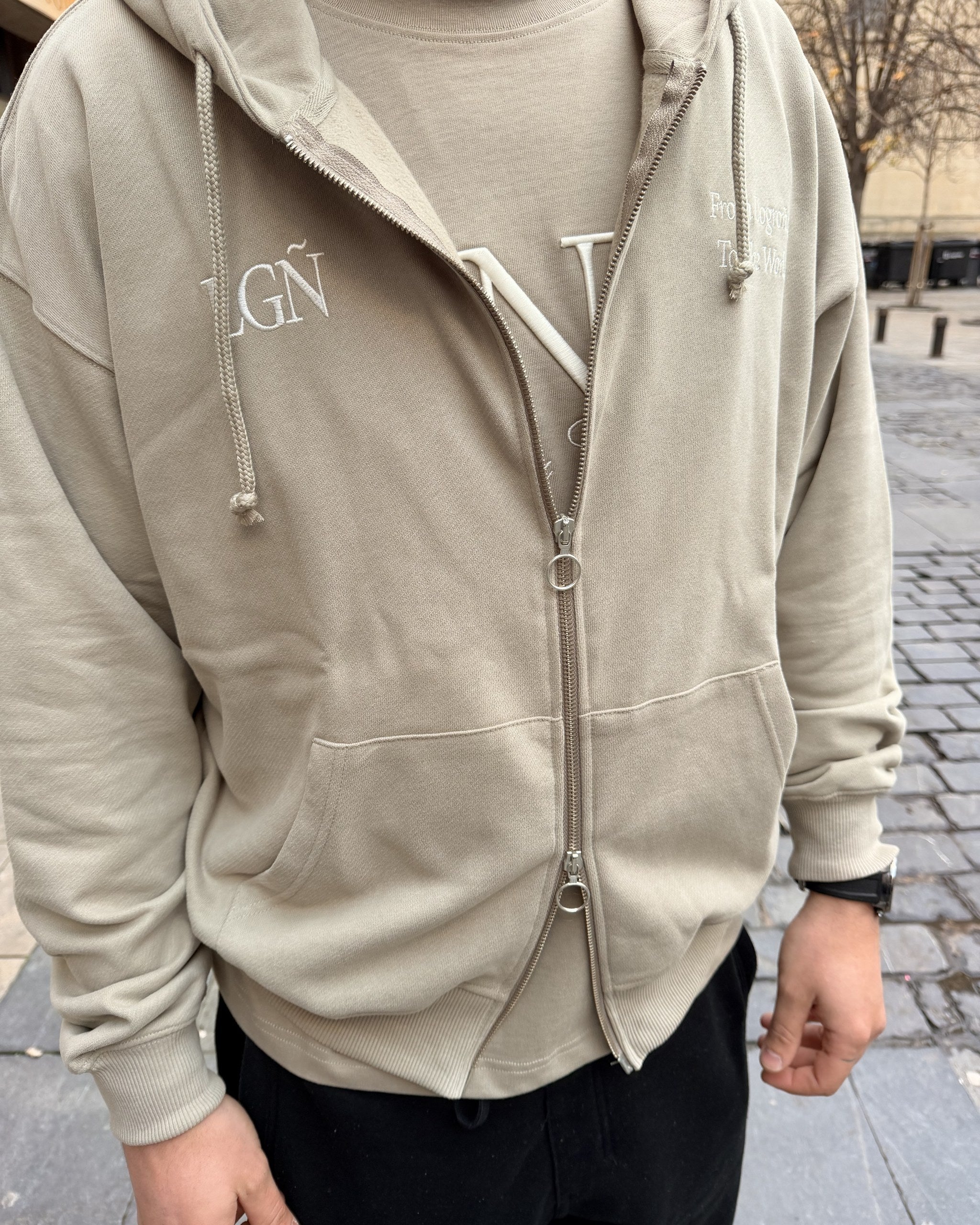BYNDS · lgn-hoodie · lifestyle
