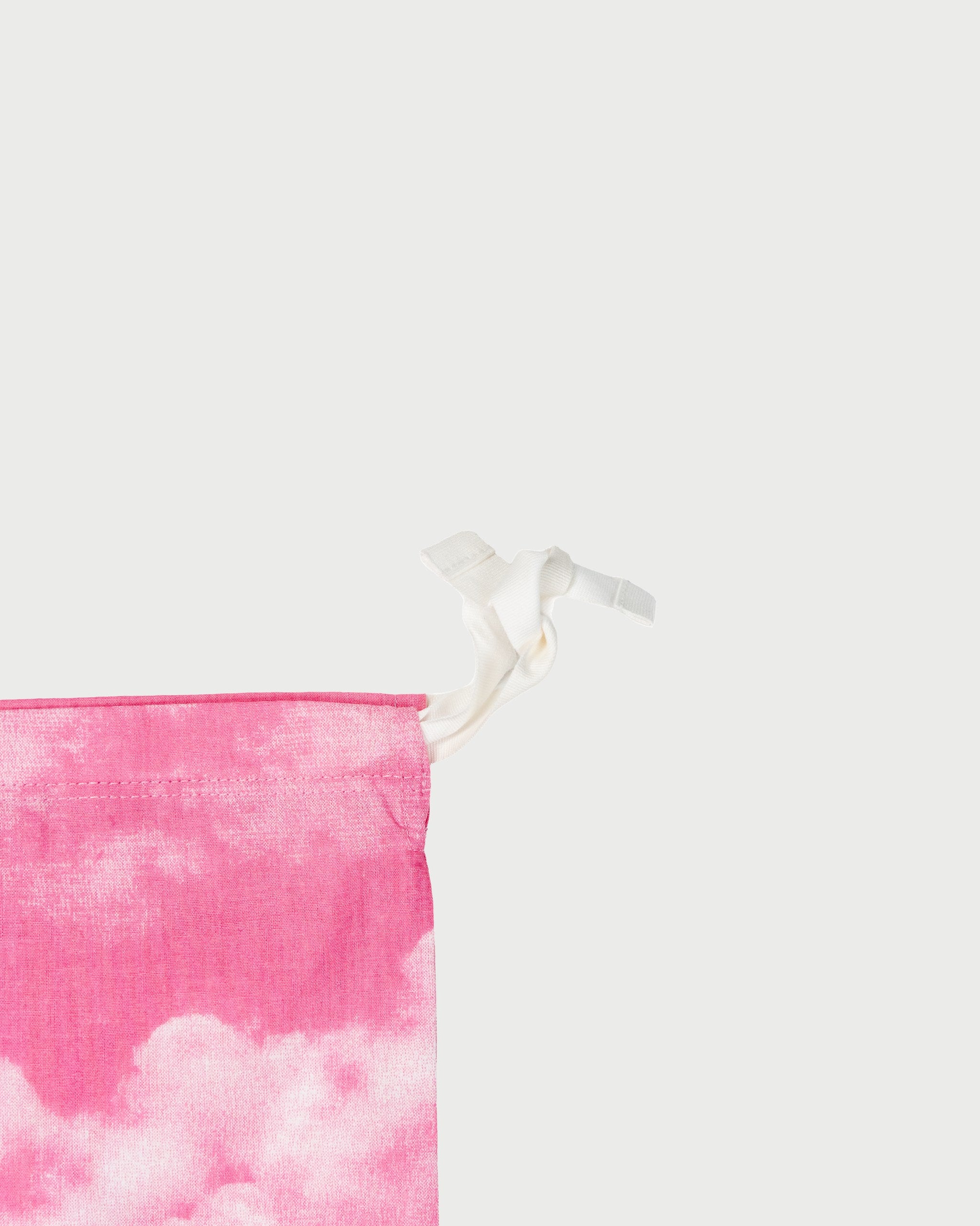 BYNDS · into-the-clouds-bag · detail