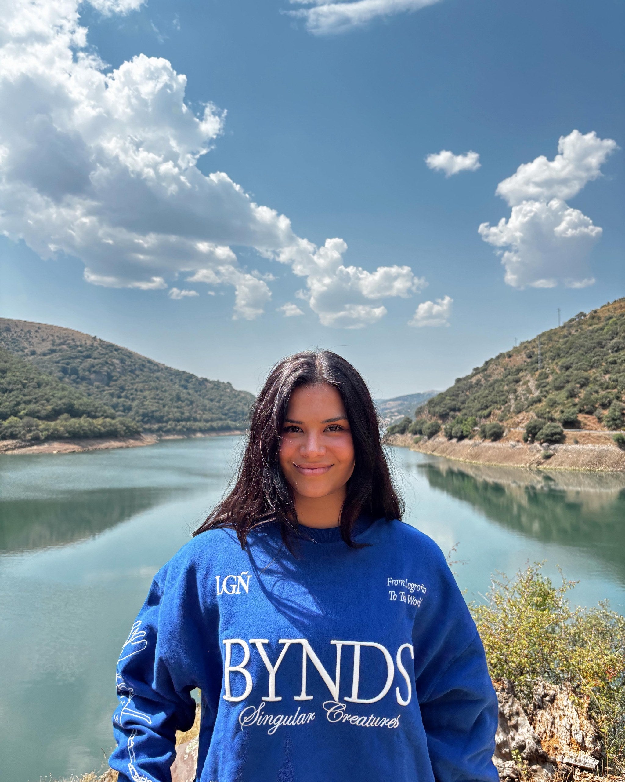 BYNDS · mansilla-sky-sweatshirt · lifestyle · 3.jpg