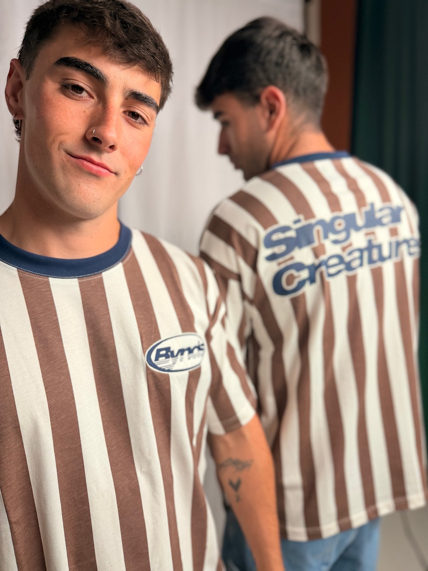 BYNDS RAYAS CHOCO LOGO T-SHIRT