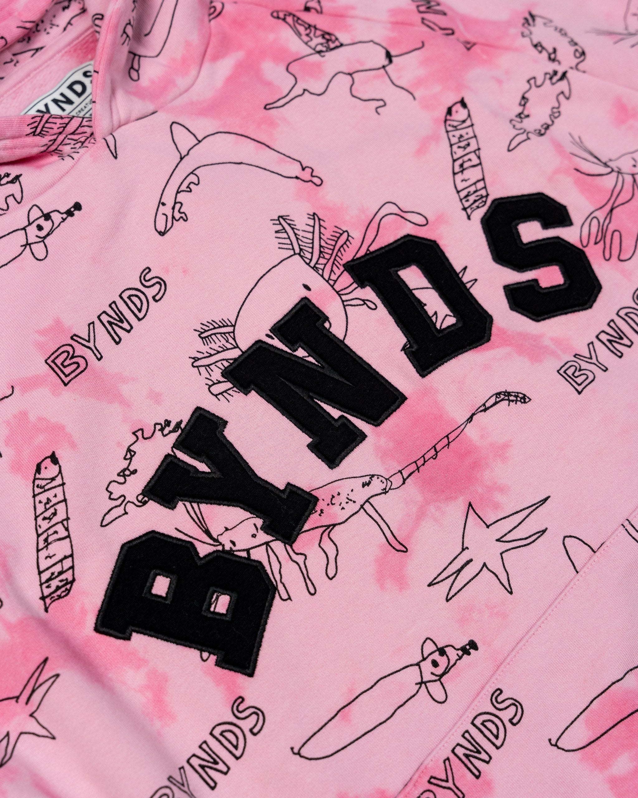 BYNDS · into-the-pink-clouds-hoodie-tie-dye · detail