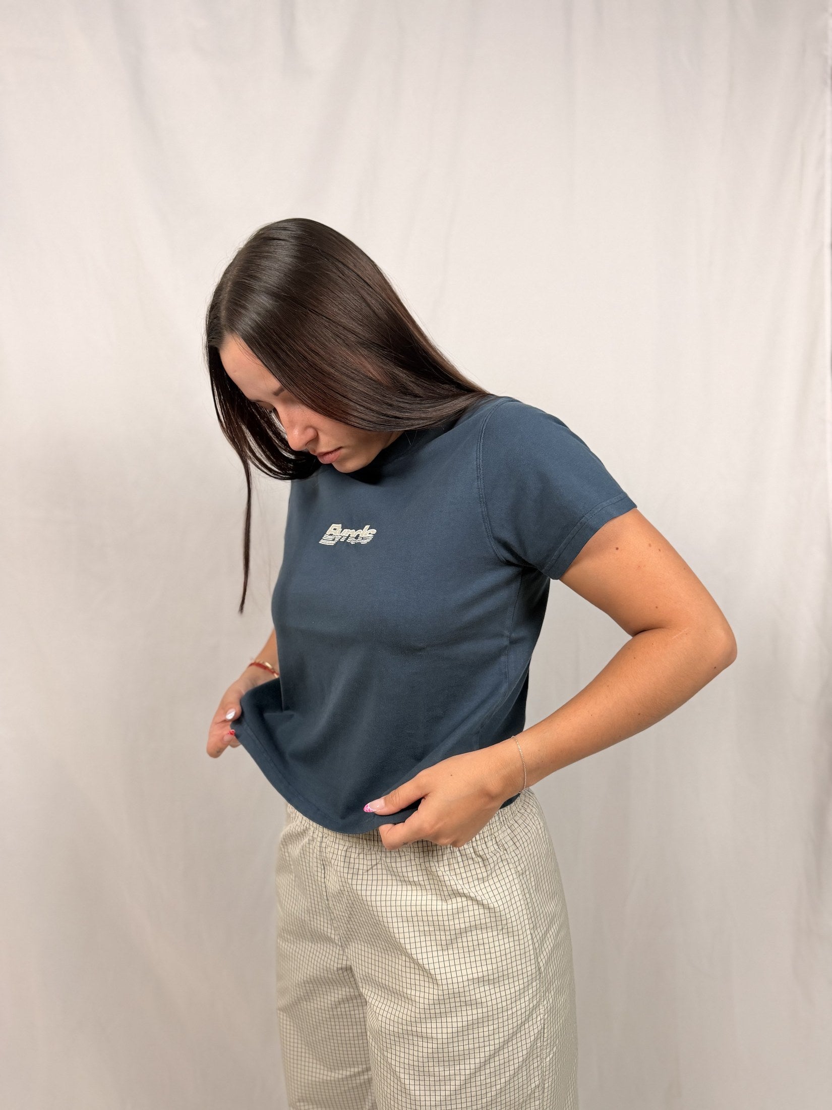 BYNDS CROP LOGO NAVY T-SHIRT