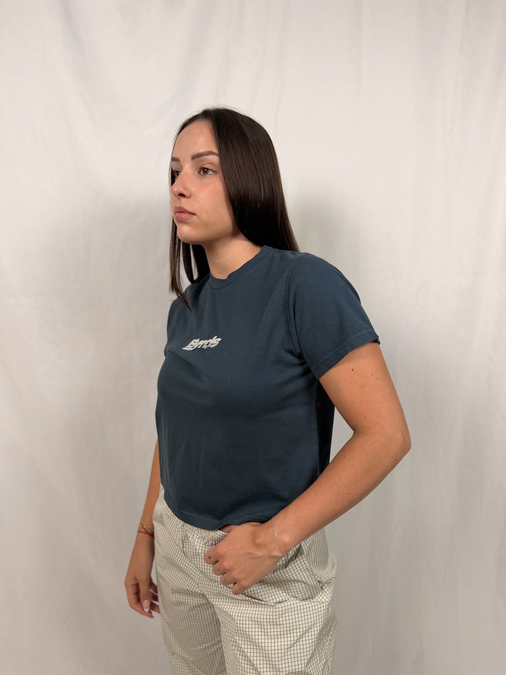 BYNDS CROP LOGO NAVY T-SHIRT