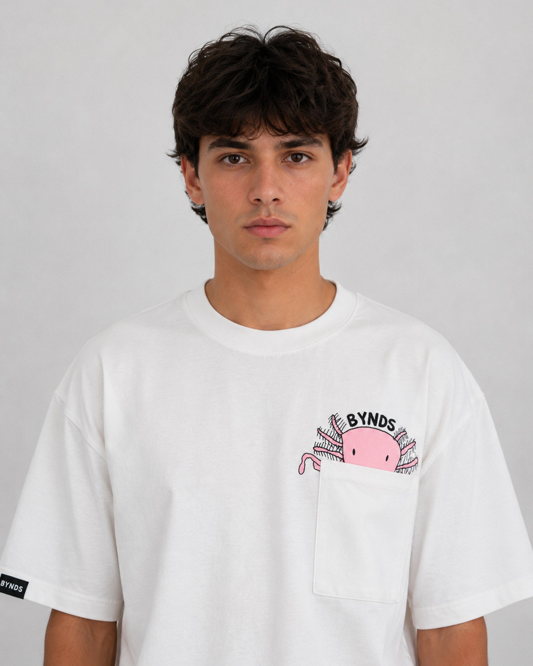 BYNDS · wheres-bynds-tshirt-off-white · lifestyle · CHICO/DETAIL-TEE.png